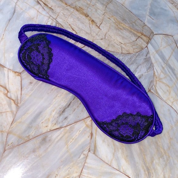 New Victoria’s Secret Real Silk Sleep Eye Mask Purple Lace - Picture 10 of 10
